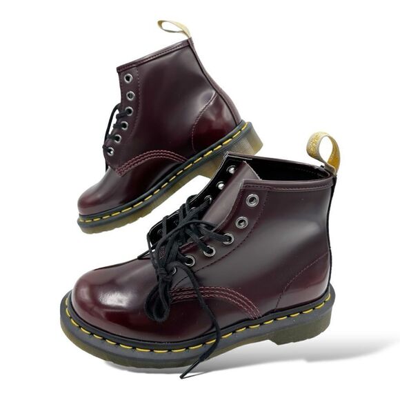 Dr‎ Martens Cherry Red Vegan 101 Mid Boots Sz Men’s 4 Women’s 5 New - Picture 3 of 16